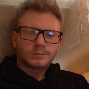 Meet your Posher, Connor